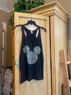Disney leopard tank size large